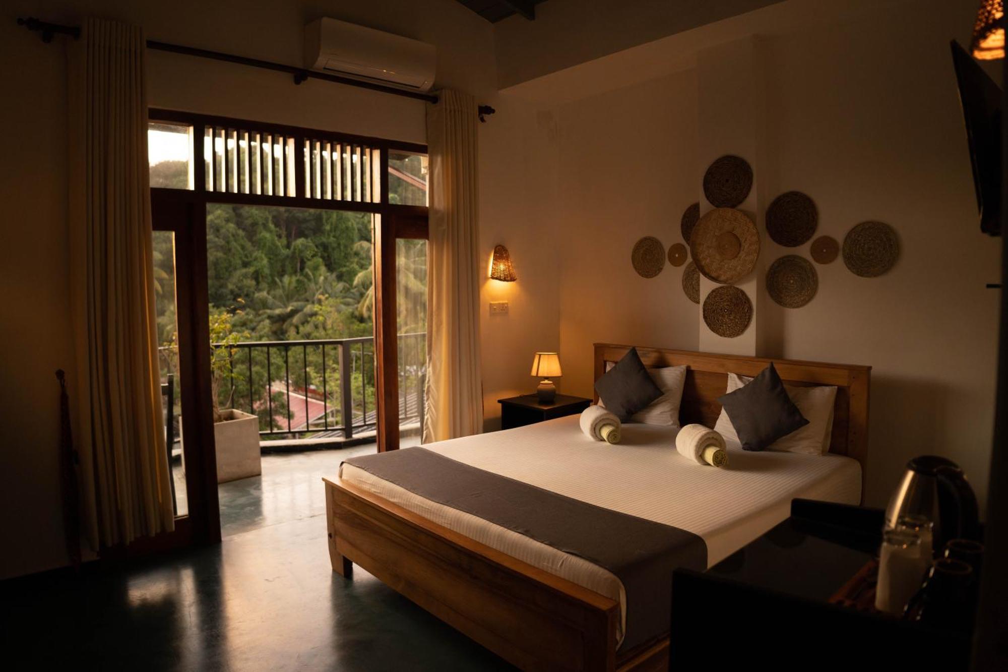 Hotel Bay Watch Unawatuna Exterior photo