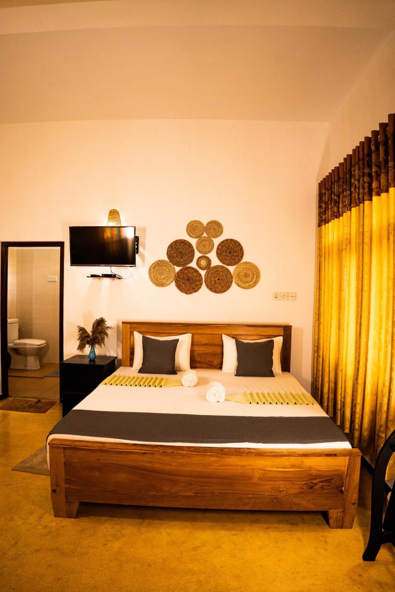 Hotel Bay Watch Unawatuna Exterior photo